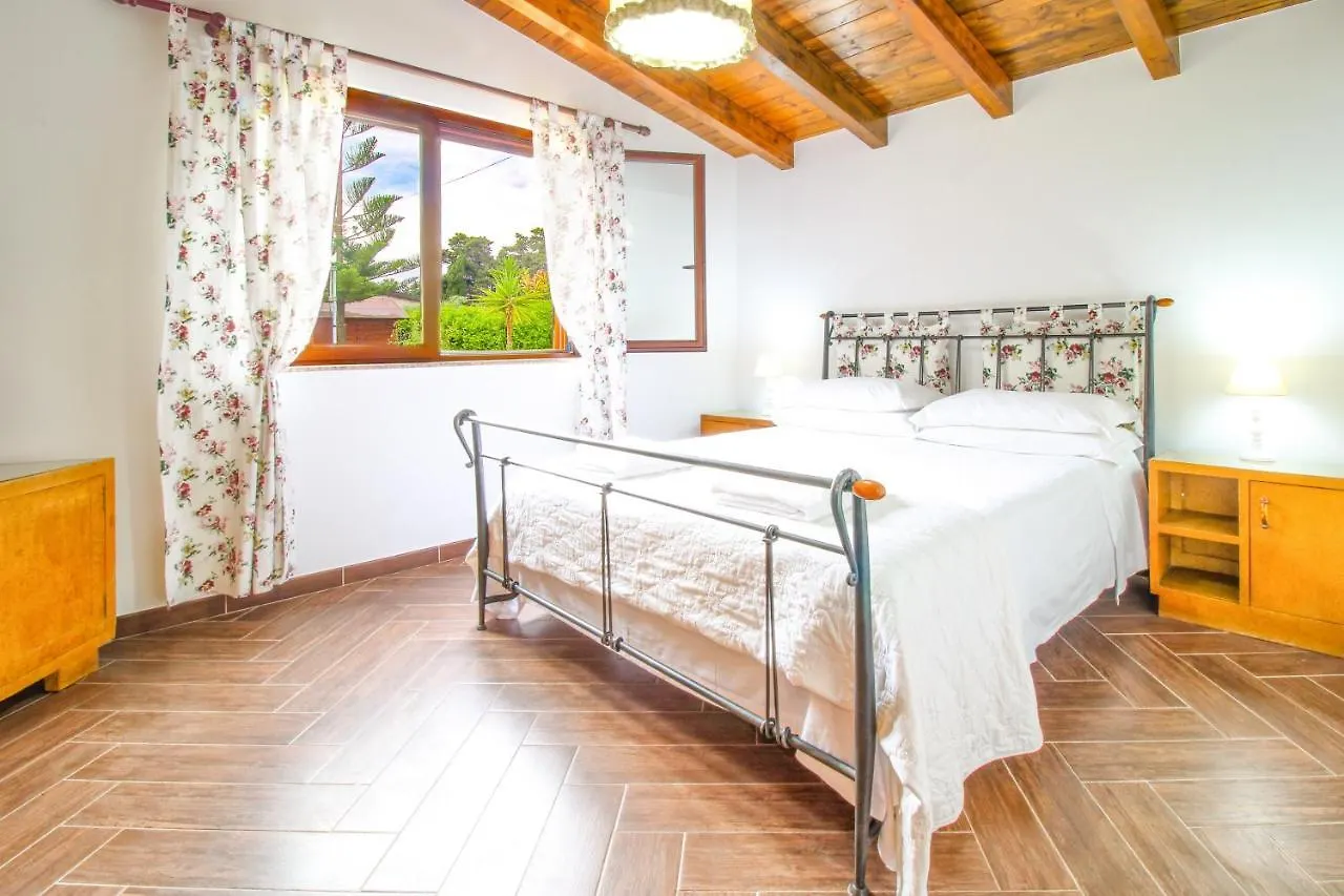 La Casa Di Lina - Capo D'Orlando, Casa Con Ampio Giardino Villa Holiday home
