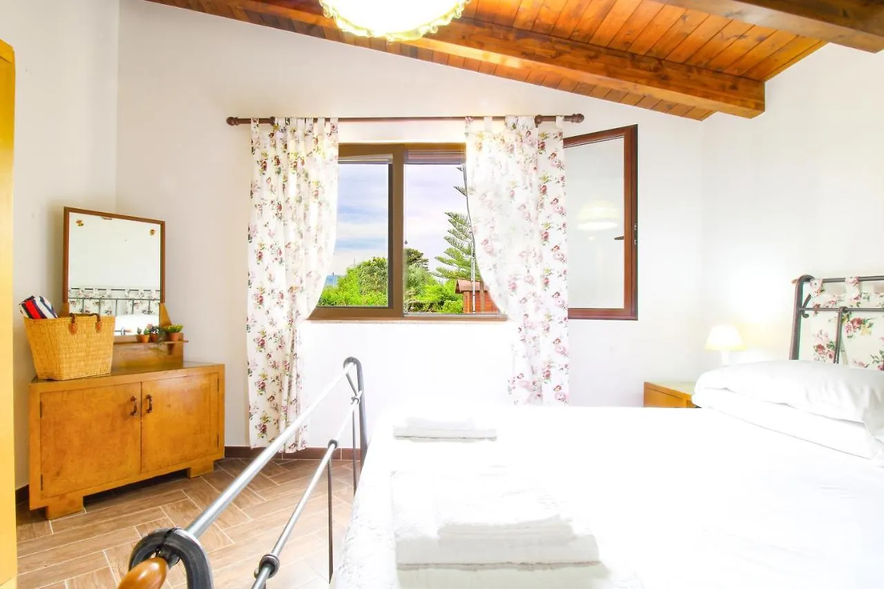 Tatil Evi La Casa Di Lina - Capo D'Orlando, Casa Con Ampio Giardino Villa İtalya